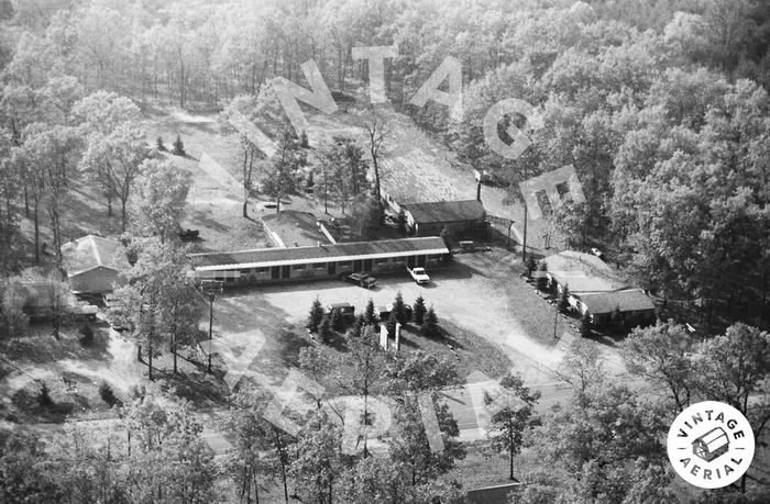 Alpine Motel - 1982 Aerial (newer photo)